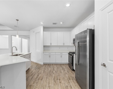 18312 Ridgeline Drive - Photo Thumbnail 9