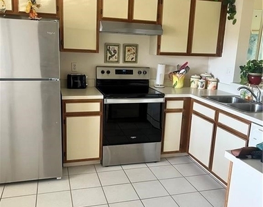 1406 Churchill Circle - Photo Thumbnail 7