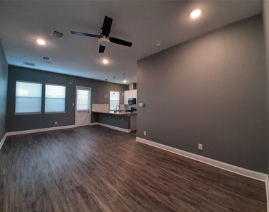 5439 Camaguey Street - Photo Thumbnail 2