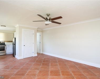 2829 Shoreview Drive - Photo Thumbnail 7