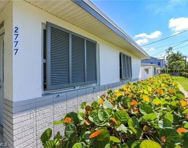2829 Shoreview Drive - Photo Thumbnail 4