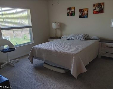 3312 68th Street W - Photo Thumbnail 4