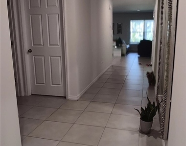 3312 68th Street W - Photo Thumbnail 3