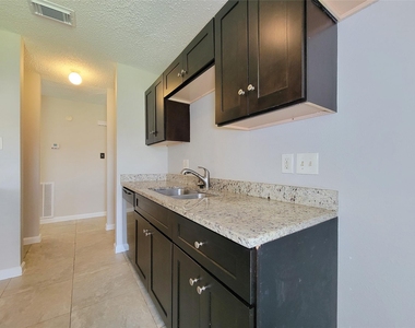 8530 Quail Burg Lane - Photo Thumbnail 10
