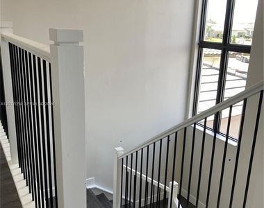 4819 Frattina Street - Photo Thumbnail 3