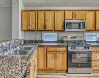 1707 Weaver Street - Photo Thumbnail 8