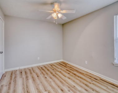 1707 Weaver Street - Photo Thumbnail 27