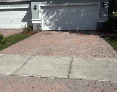 14788 Pinnacle Place - Photo Thumbnail 9