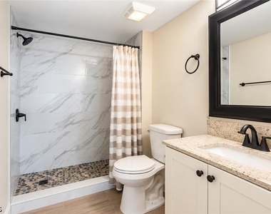 1180 Wildwood Lakes Boulevard - Photo Thumbnail 5