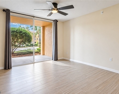 1180 Wildwood Lakes Boulevard - Photo Thumbnail 3