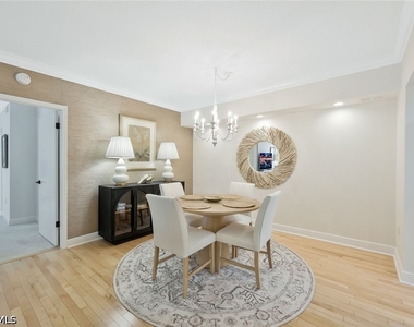 780 Willowbrook Drive - Photo Thumbnail 7