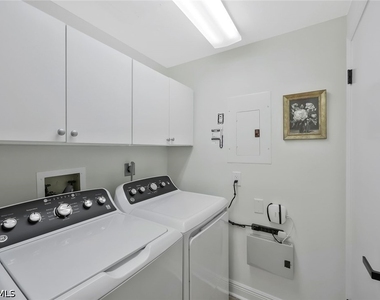 780 Willowbrook Drive - Photo Thumbnail 15