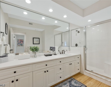 780 Willowbrook Drive - Photo Thumbnail 10