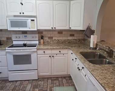 2280 Somerset Ridge Drive - Photo Thumbnail 15