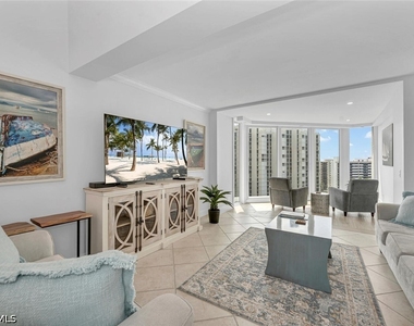 4041 Gulf Shore Boulevard N - Photo Thumbnail 2