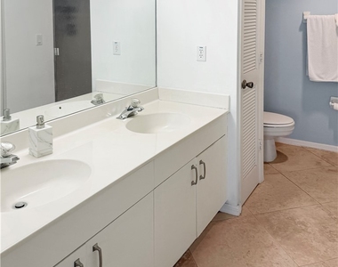 9660 Victoria Lane - Photo Thumbnail 16