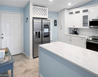 9660 Victoria Lane - Photo Thumbnail 5