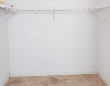 9660 Victoria Lane - Photo Thumbnail 15