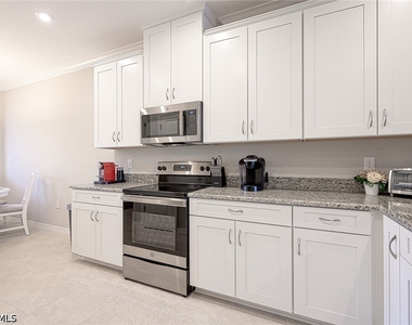 9365 Pocida Court - Photo Thumbnail 18