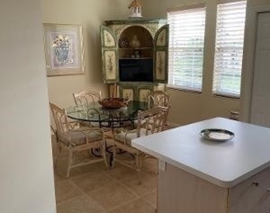 100 L Ambiance Circle E - Photo Thumbnail 11