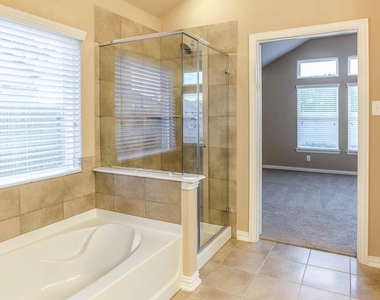 9427 Fossil Canyon Drive - Photo Thumbnail 8