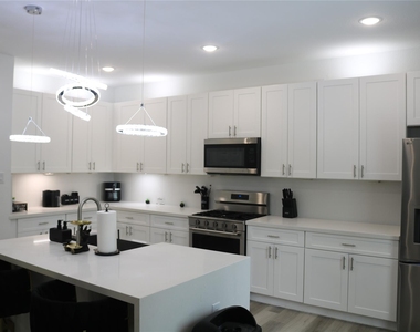 5204 Gold St A - Photo Thumbnail 6