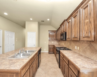 4510 Long Creek Drive - Photo Thumbnail 14