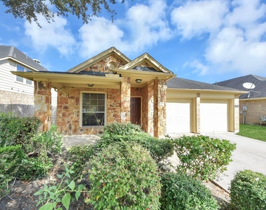 4510 Long Creek Drive - Photo Thumbnail 2