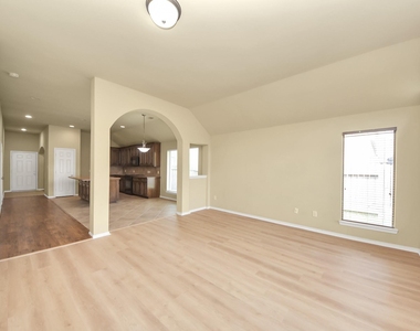 4510 Long Creek Drive - Photo Thumbnail 17