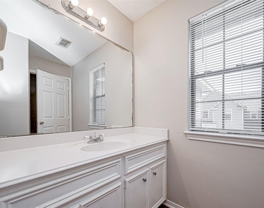 10043 Morocco Road - Photo Thumbnail 42