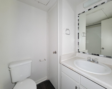 101 Brookside Lane - Photo Thumbnail 17