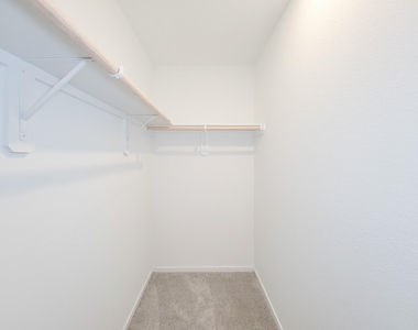 15671 Plum Brook Drive - Photo Thumbnail 19