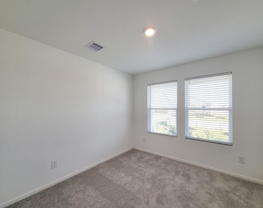 15671 Plum Brook Drive - Photo Thumbnail 21