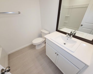 15671 Plum Brook Drive - Photo Thumbnail 30