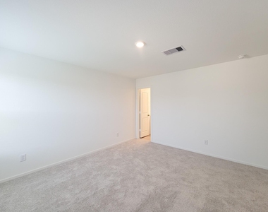 15671 Plum Brook Drive - Photo Thumbnail 24