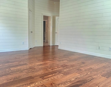 3114 Ravens Lake Circle - Photo Thumbnail 11