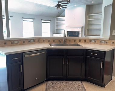 3114 Ravens Lake Circle - Photo Thumbnail 7