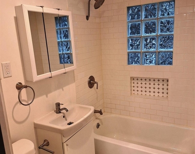 1012 Rutland Street - Photo Thumbnail 6