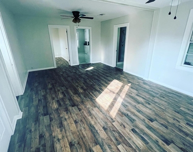 7017 2nd Street - Photo Thumbnail 11