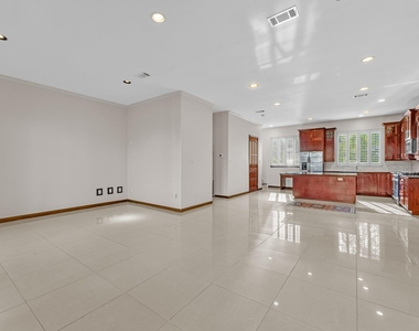 6018 Kirby Drive - Photo Thumbnail 22