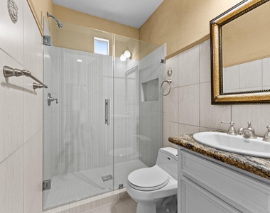 6018 Kirby Drive - Photo Thumbnail 29