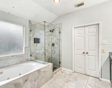 1307 Sandpiper Court S - Photo Thumbnail 14