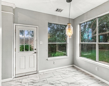 1307 Sandpiper Court S - Photo Thumbnail 6