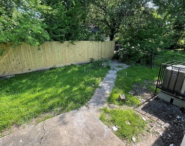 3211 Retta Street - Photo Thumbnail 10