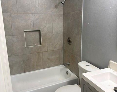 3211 Retta Street - Photo Thumbnail 7