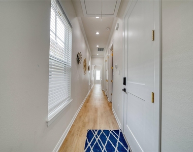 1102 62nd Street - Photo Thumbnail 11