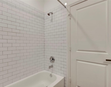 2030 Rosalee Street - Photo Thumbnail 13