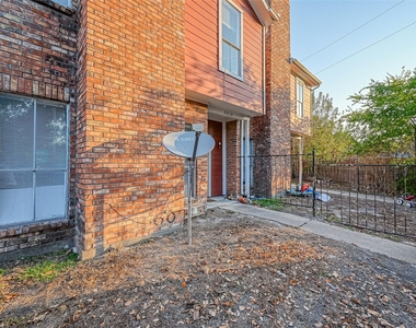 7724 W Gulf Bank Rd - Photo Thumbnail 8