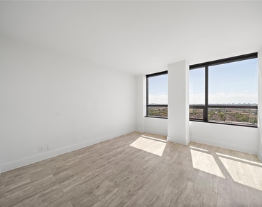 5150 Hidalgo Street - Photo Thumbnail 10