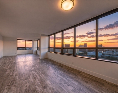 5150 Hidalgo Street - Photo Thumbnail 12